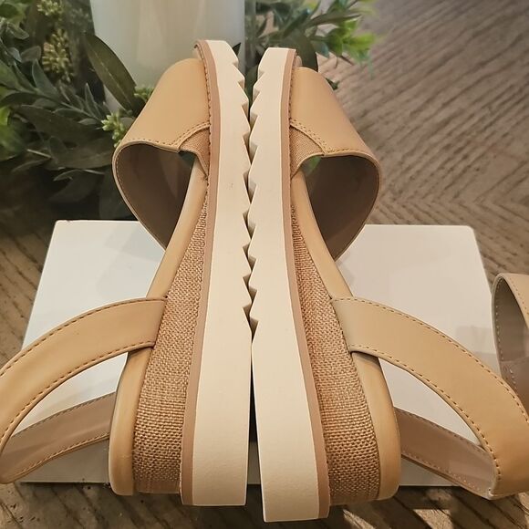 Tan Ankle Strap Sandals Size 7 NWT Giani Bernini - Picture 6 of 11